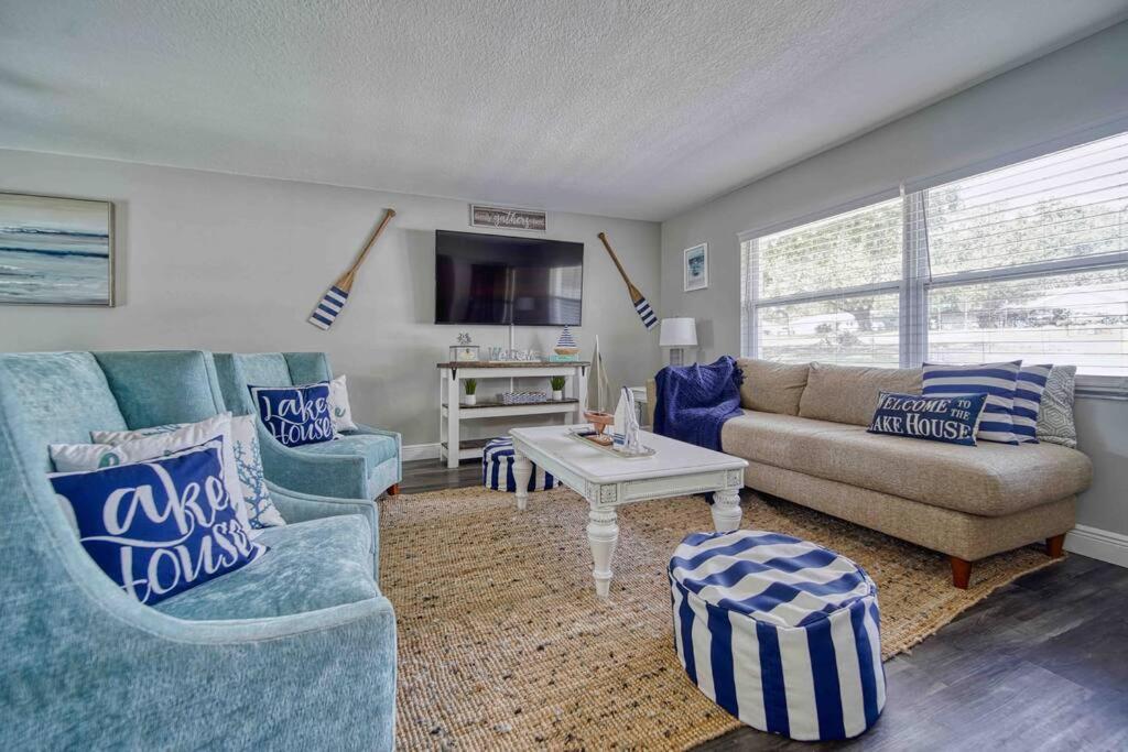 Stylish Lake Home With Huge Pool, Arcade With Ps5,And Theater Just 5 Min From Legoland 윈터헤이븐 외부 사진
