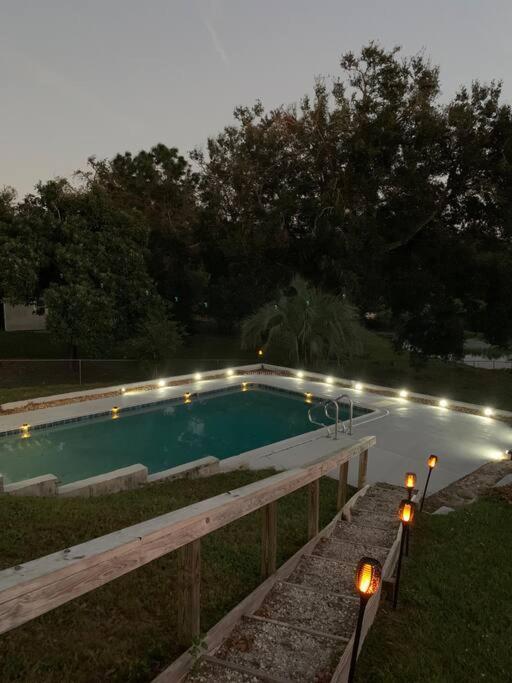 Stylish Lake Home With Huge Pool, Arcade With Ps5,And Theater Just 5 Min From Legoland 윈터헤이븐 외부 사진