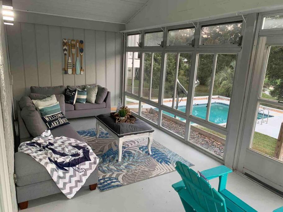 Stylish Lake Home With Huge Pool, Arcade With Ps5,And Theater Just 5 Min From Legoland 윈터헤이븐 외부 사진