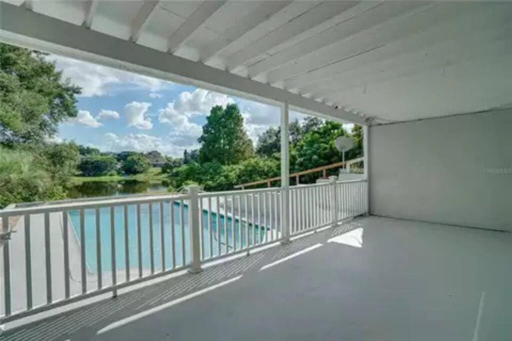 Stylish Lake Home With Huge Pool, Arcade With Ps5,And Theater Just 5 Min From Legoland 윈터헤이븐 외부 사진